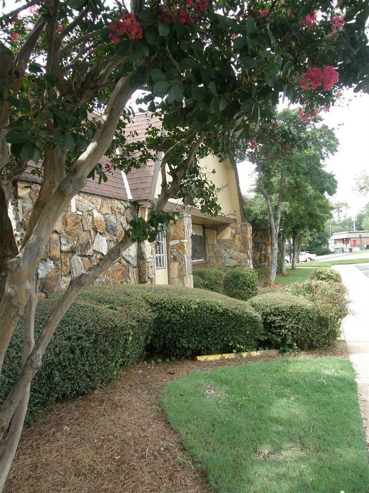 Economy Inn - Wesley Chapel Decatur Exterior photo